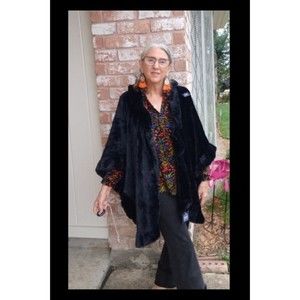 Victoria Leland Fuzzy Poncho - Black One Size